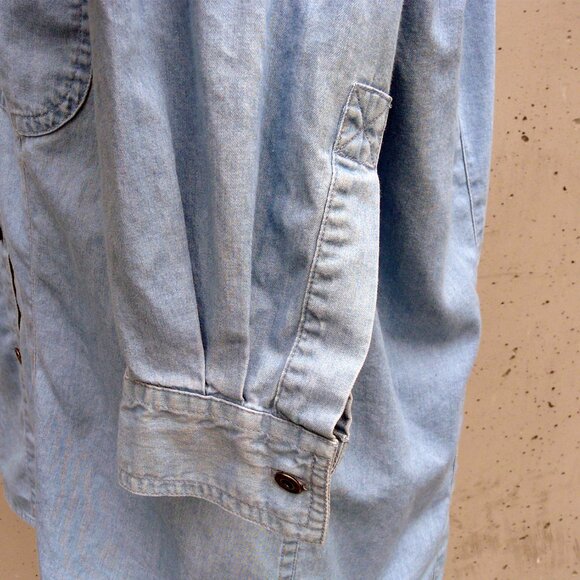 LIZ CLAIBORNE blue chambray / denim button-up shirt, medium, Philippines - Picture 7 of 8